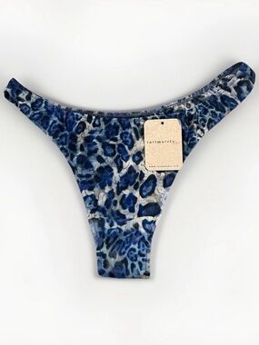 Free People Intimately Thong Panties, Blue/White Leopard Lace, XS/S, 1 Pack